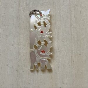 New vintage mother of pearl 3 elephant stack pendant charm